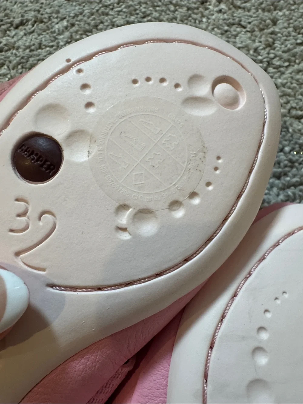 NWT Size 1 Camper Shoes Pink Sella Bombon Mary Jane Shoes with Elastic Strap!